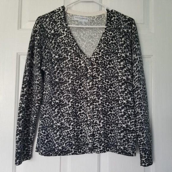 Sag Harbor Women's Sweater Size Petite PS Animal Print Cardigan Button Up - Picture 6 of 8